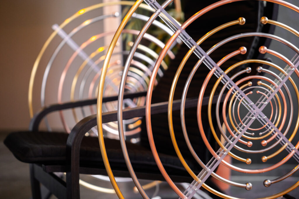 Multiwave Oscillator